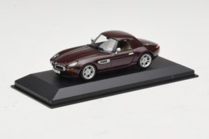 BMW Z8 Ruskea Hardtop Minichamps 1:43 BMW019 Metalli — kuva 2 / 4