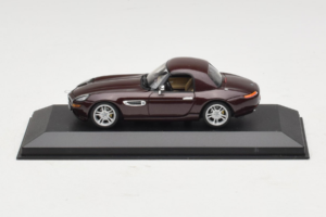 BMW Z8 Ruskea Hardtop Minichamps 1:43 BMW019 Metalli