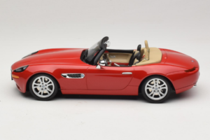 BMW Z8 Punainen Minichamps 1:18 155024230 Metalli — kuva 3 / 6