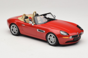 BMW Z8 Punainen Minichamps 1:18 155024230 Metalli — kuva 4 / 6