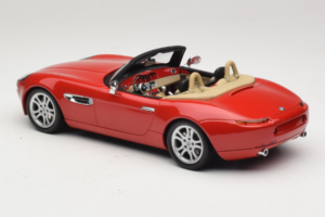 BMW Z8 Punainen Minichamps 1:18 155024230 Metalli — kuva 5 / 6