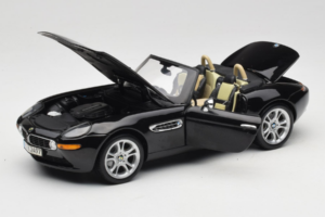 BMW Z8 Musta Kyosho 1:18 80439411729 Metalli — kuva 2 / 9