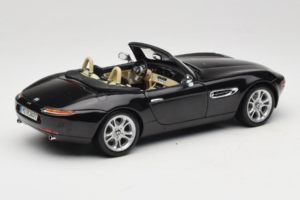 BMW Z8 Musta Kyosho 1:18 80439411729 Metalli — kuva 3 / 9