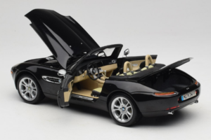 BMW Z8 Musta Kyosho 1:18 80439411729 Metalli — kuva 5 / 9