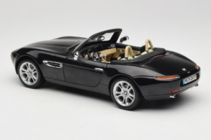 BMW Z8 Musta Kyosho 1:18 80439411729 Metalli — kuva 6 / 9