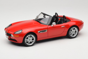 BMW Z8 Punainen Kyosho 1:18 80439411730 Metalli