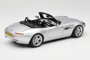 BMW Z8 E52 Avoauto Hopea Kyosho 1:18 80432411551 Metalli — kuva 3 / 8