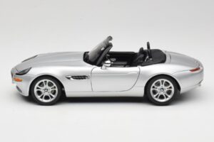 BMW Z8 E52 Avoauto Hopea Kyosho 1:18 80432411551 Metalli — kuva 4 / 8