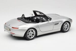 BMW Z8 E52 Titanium Silver Maisto 1:18 536896 Metalli — kuva 3 / 8
