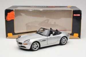 BMW Z8 E52 Titanium Silver Maisto 1:18 536896 Metalli — kuva 8 / 8