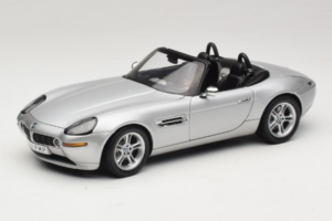 BMW Z8 Hopea 007 The World Is Not Enough AUTOart 1:18 70511 Metalli