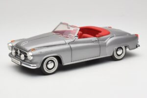 Borgward Isabella Kabriolet Hopea Revell 1:18 8411 Metalli