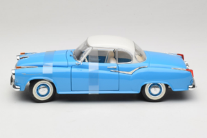 Borgward Isabella Coupe Sininen Revell 1:18 08859-P1 Metalli — kuva 3 / 6