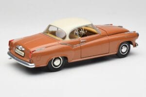 Borgward Isabella Coupe Pronssi Valkoinen Revell 1:18 08982 Metalli — kuva 3 / 8
