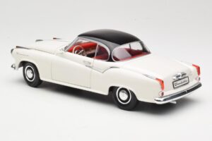 Borgward Isabella Coupe Valkoinen Revell 1:18 08982-W1 Metalli — kuva 7 / 8