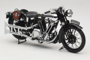 Brough Superior SS 100 T. E. Lawrence Minichamps 1:18 122135500 Metalli — kuva 4 / 6