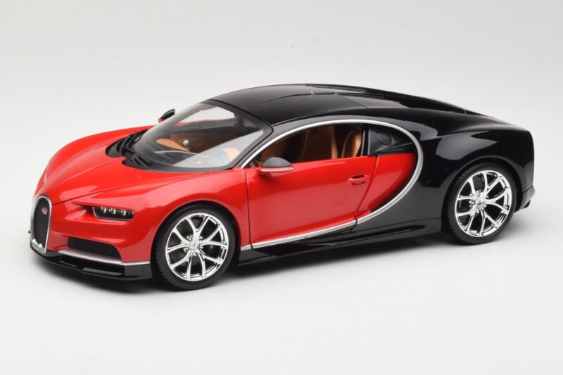 Bugatti Chiron Musta & Punainen Bburago 1:18 18-11040 Metalli