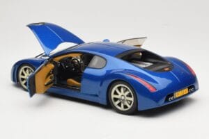 Bugatti EB 18.3 Chiron Sininen AUTOart 1:18 70911 Metalli — kuva 5 / 8