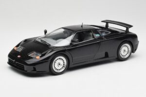 Bugatti EB110 Musta Bburago 1:18 3055 Metalli