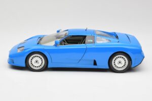 Bugatti EB110 Sininen Bburago 1:18 3035 Metalli — kuva 4 / 8