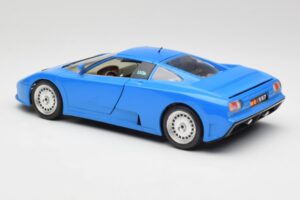 Bugatti EB110 Sininen Bburago 1:18 3035 Metalli — kuva 7 / 8