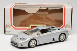 Bugatti EB110 Hopea Bburago 1:18 3035-S Metalli — kuva 8 / 8