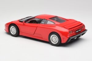 Bugatti EB110 SS Punainen Anson 1:18 30303-W-M1 Metalli — kuva 7 / 8