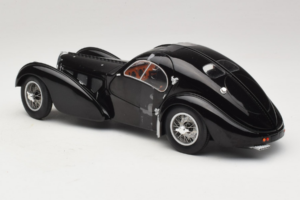 Bugatti Type 57 SC Atlantic Musta Solido 1:18 S1802101 Metalli — kuva 5 / 6