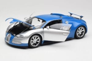 Bugatti Veyron Edition Centenaire Chrome Blue Minichamps 1:18 100110850-O Metalli — kuva 2 / 7