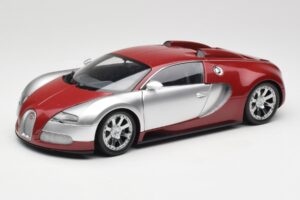 Bugatti Veyron Edition Centenaire Chrome Red Minichamps 1:18 100110851-O Metalli