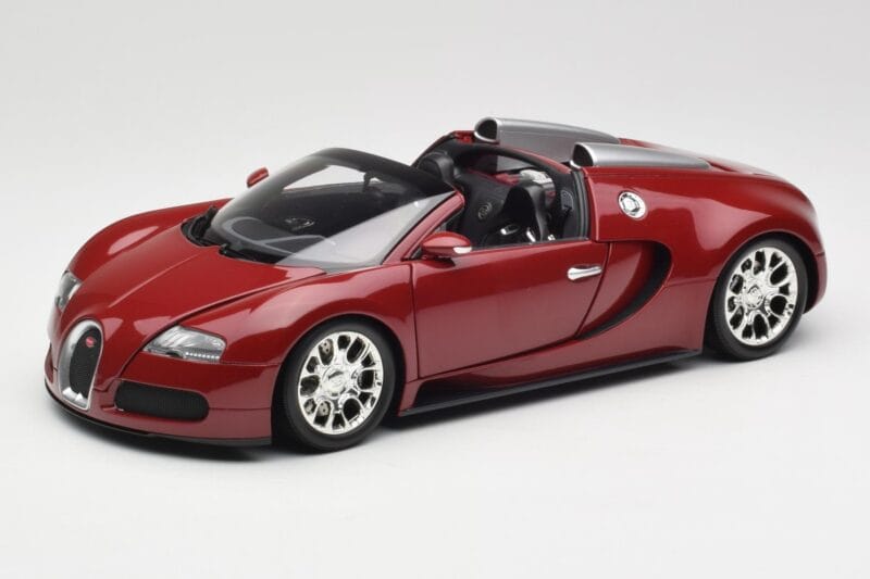 Bugatti Veyron Grand Sport Punainen Minichamps 1:18 100110832 Metalli