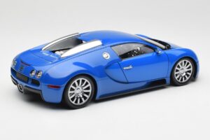 Bugatti Veyron Vaaleansininen Tummansininen Minichamps 1:18 100110821 Metalli — kuva 3 / 8