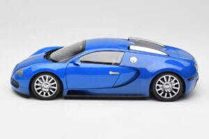 Bugatti Veyron Vaaleansininen Tummansininen Minichamps 1:18 100110821 Metalli — kuva 4 / 8