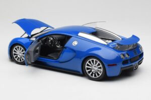 Bugatti Veyron Vaaleansininen Tummansininen Minichamps 1:18 100110821 Metalli — kuva 5 / 8