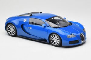 Bugatti Veyron Vaaleansininen Tummansininen Minichamps 1:18 100110821 Metalli — kuva 6 / 8