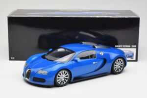 Bugatti Veyron Vaaleansininen Tummansininen Minichamps 1:18 100110821 Metalli — kuva 8 / 8
