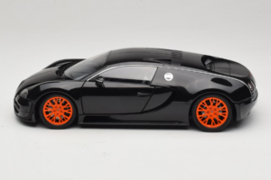 Bugatti Veyron Super Sport Black Metallic Minichamps 1:18 100110842 Metalli — kuva 4 / 8