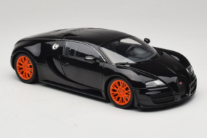 Bugatti Veyron Super Sport Black Metallic Minichamps 1:18 100110842 Metalli — kuva 6 / 8