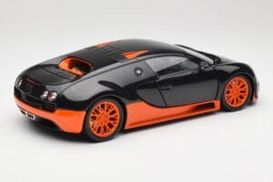 Bugatti Veyron Super Sport World Record Edition Carbon & Orange Minichamps 1:18 100110840 Metalli — kuva 3 / 8