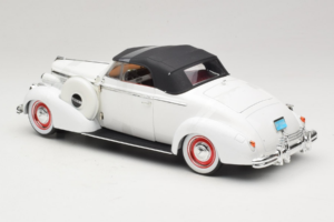Buick Century Avoauto Valkoinen Signature Models 1:18 18131 Metalli — kuva 5 / 6