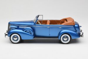 Buick Roadmaster 80-C Four Door Phaeton Blue Metallic BoS Models 1:18 BOS372 Hartsi — kuva 3 / 6