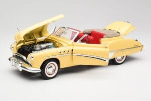 Buick Roadmaster Chrome Yellow Motormax 1:18 23124646-M17 Metalli — kuva 2 / 8