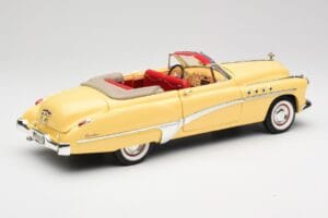 Buick Roadmaster Chrome Yellow Motormax 1:18 23124646-M17 Metalli — kuva 3 / 8