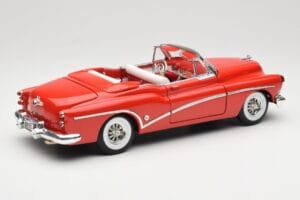 Buick Skylark Avoauto Punainen Motormax 1:18 73129 Metalli — kuva 3 / 8