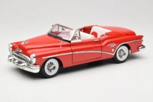 Buick Skylark Avoauto Punainen Motormax 1:18 73129 Metalli