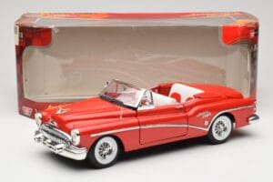 Buick Skylark Avoauto Punainen Motormax 1:18 73129 Metalli — kuva 8 / 8