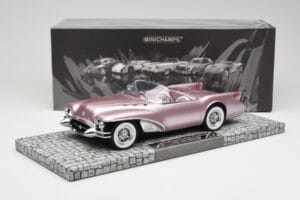 Buick Wildcat II Concept Salmon Metallic Minichamps 1:18 107141221 Hartsi — kuva 6 / 6