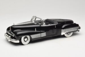 Buick Y-Job Musta Anson 1:18 30409 Metalli