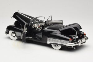 Buick Y-Job Musta Anson 1:18 30409 Metalli — kuva 5 / 8