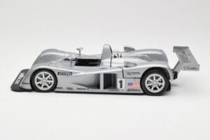 Cadillac Northstar LMP #1 24 Hours of Le Mans 2000 Hot Wheels 1:18 29225 Metalli — kuva 4 / 8